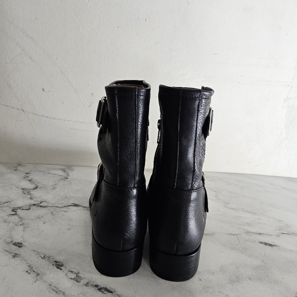 Frye Vicky Engineer Black Leather Moto Ankle Boots 9.5 New With Box - Picture 4 of 7